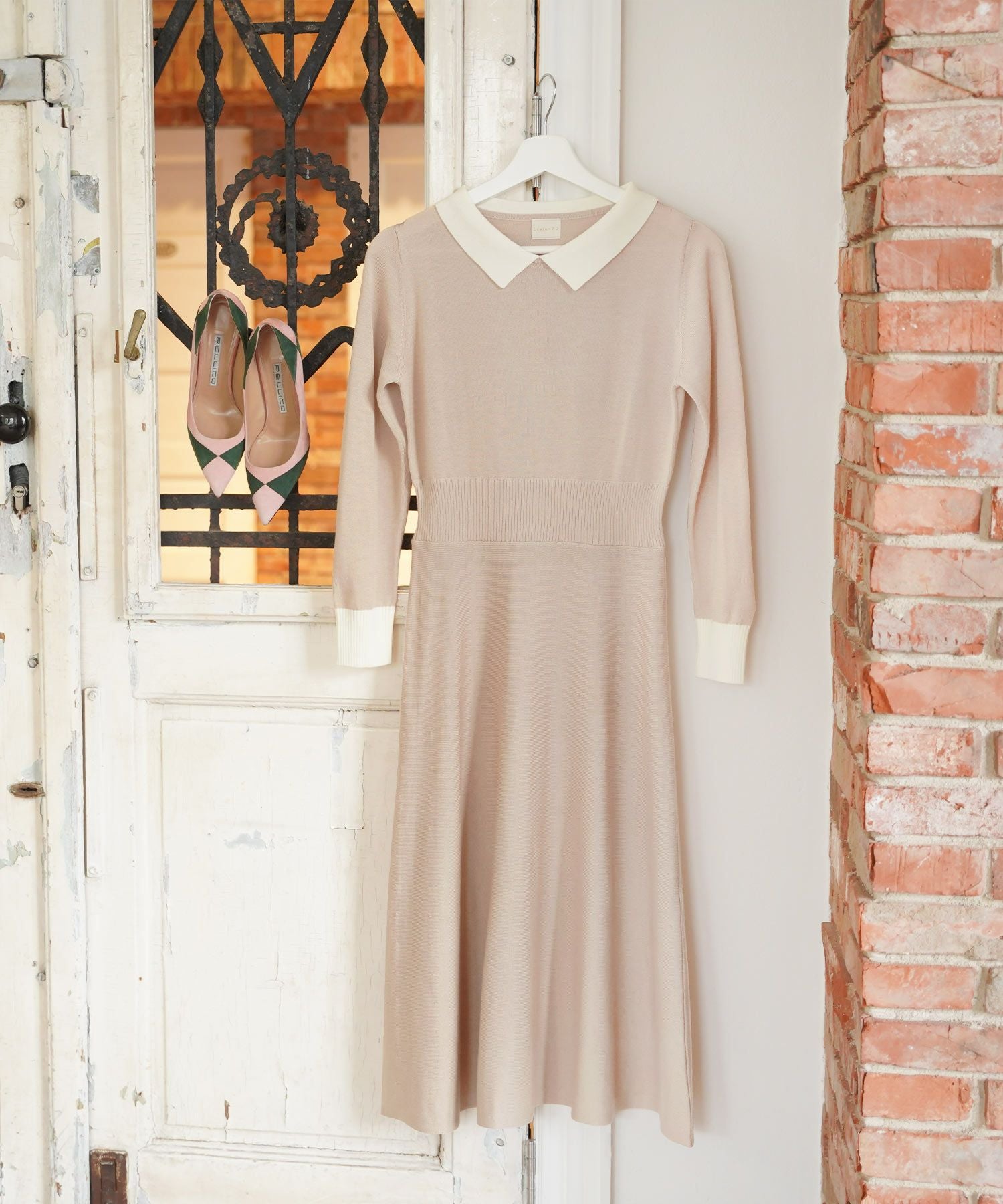 襟付き ニット ワンピース