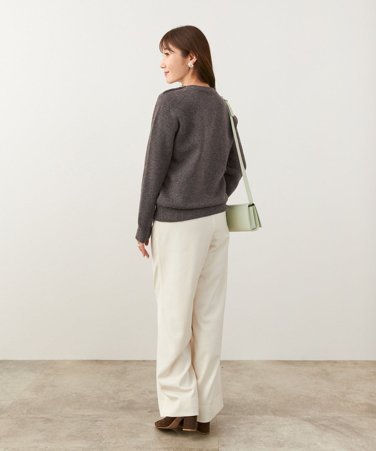 新色追加/長袖/ビジュー/ざっくり/ボタン/モチーフ