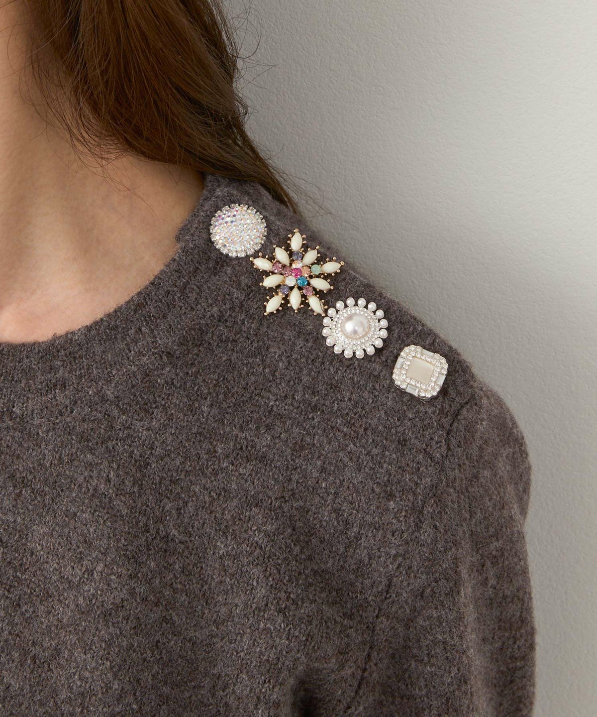 新色追加/長袖/ビジュー/ざっくり/ボタン/モチーフ