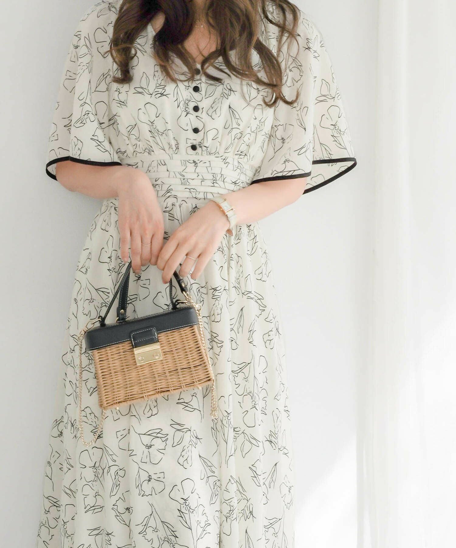 バリエーションパターン フレアスリーブ ワンピース le reve vaniller