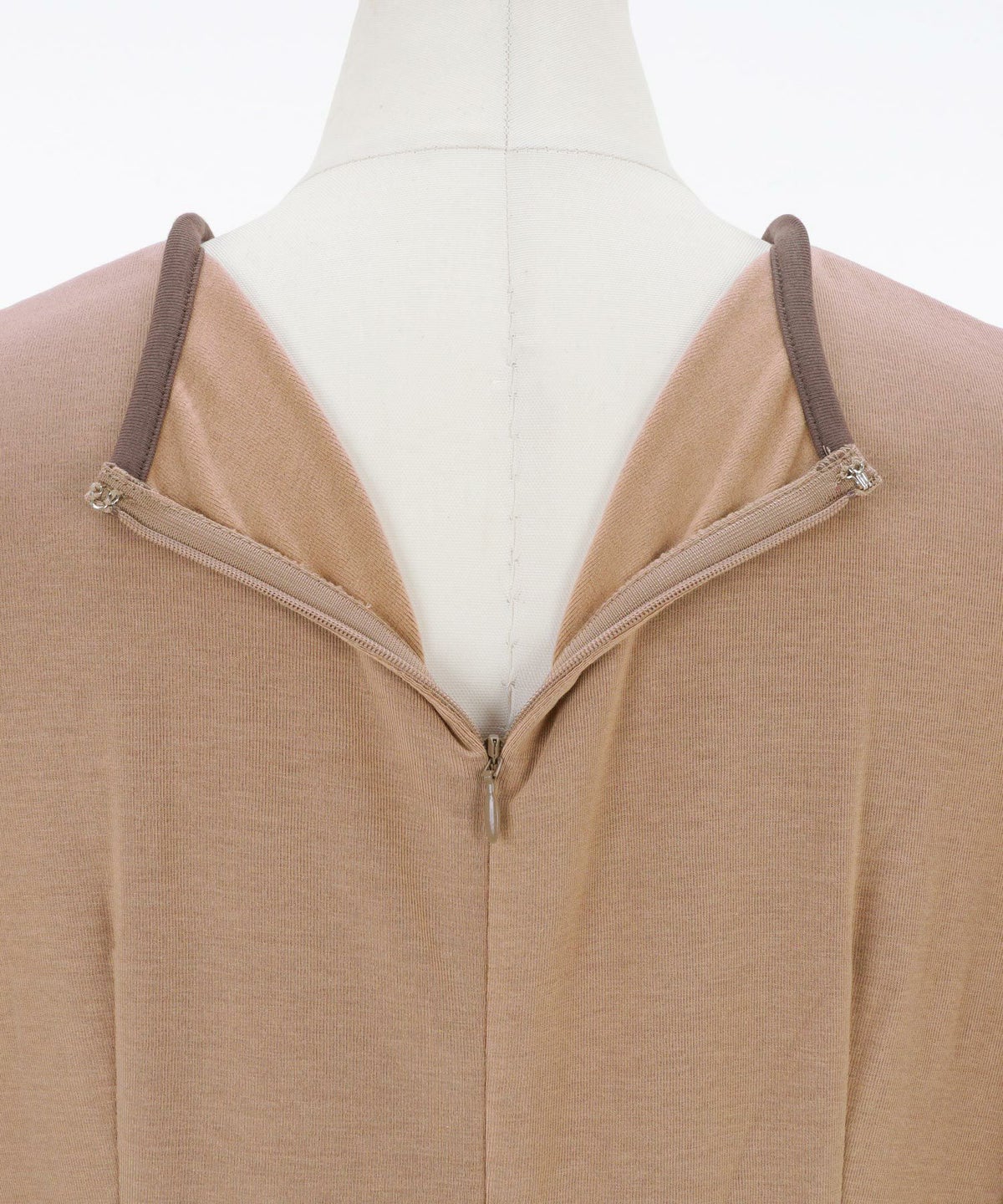 プリマシェレル/PrimaScherrer/レディース/ワンピース/手洗い可/ワンマイルウエア/おうち時間/ショート丈/ロング丈/刺繍/バイカラー/配色/リラックス/お散歩/カットソー/