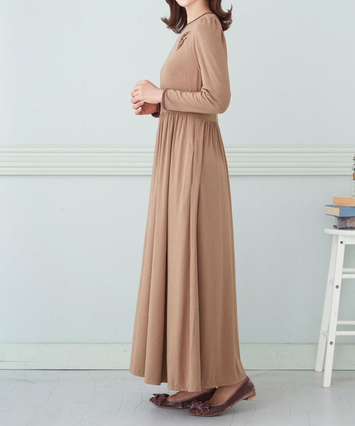 プリマシェレル/PrimaScherrer/レディース/ワンピース/手洗い可/ワンマイルウエア/おうち時間/ショート丈/ロング丈/刺繍/バイカラー/配色/リラックス/お散歩/カットソー/