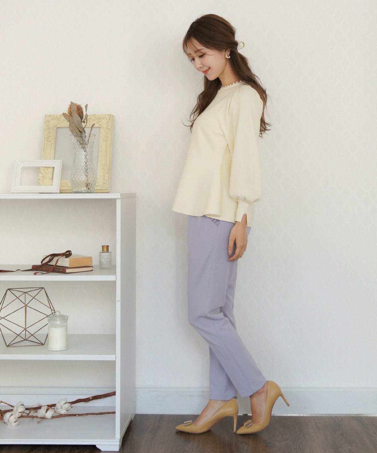 レディース/トップス/ニット/プルオーバー/ペプラム/パール/クルーネック/パフスリーブ/ギャザー/長袖/アイボリー/ピンク/ブラック