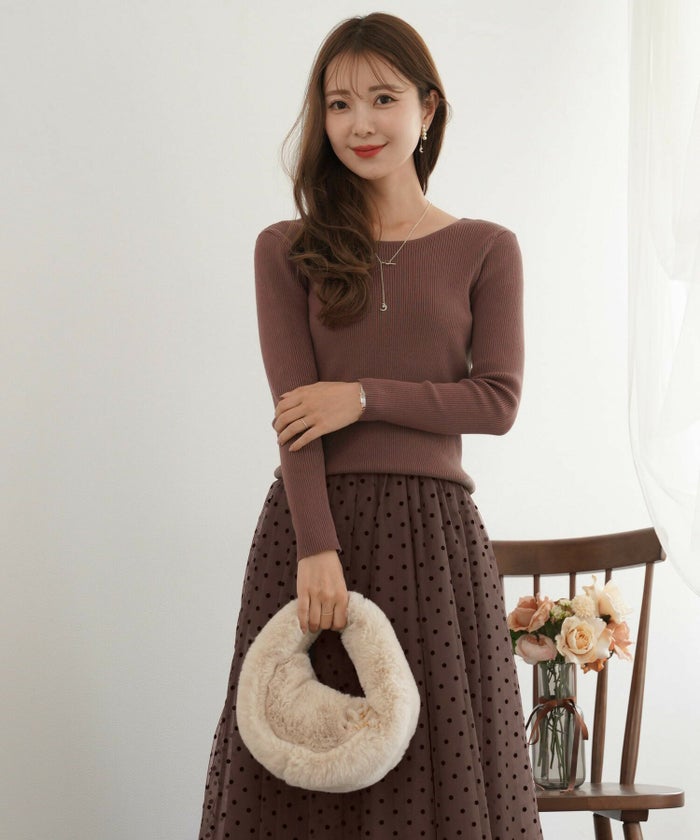 レディース/トップス/ニット/プルオーバー/リブ/ラウンドネック/Uネック/シンプル/長袖/ネックレス/三日月/星/アイボリー/グリーン/ブラウン/ネイビー