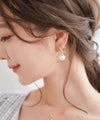 レディース/アクセサリー/イヤリング/ピアス/ゴールド/パール/ラインストーン/シュプール/モチーフ/プレゼント/ギフト/華奢/上品/フェミニン/大人女子/清楚/両耳/パーティ/エレガント/