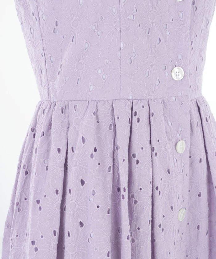 レディース/ワンピース/ドレス/手洗い可/授乳/妊婦/産後/カットワーク刺繍/ロング丈/袖フリル/春/夏/秋/S/M/花柄/フラワー/清涼感/涼し/上品/エレガント/フェミニン/二の腕カバー/美シルエット/着痩せ/華奢見え/着映え/サックス/ラベンダー/ホワイト/マキシ/綿