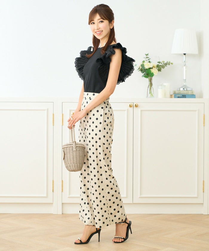 レディース/トップス/カットソー/綿100/コットン100/上質/上品/シルケット/スムース/シンプル/華やか/光沢/艶/なめらか/伸縮/ストレッチ/フレンチスリーブ/二の腕カバー/ブラック/黒/ホワイト/白/S/M/フレア