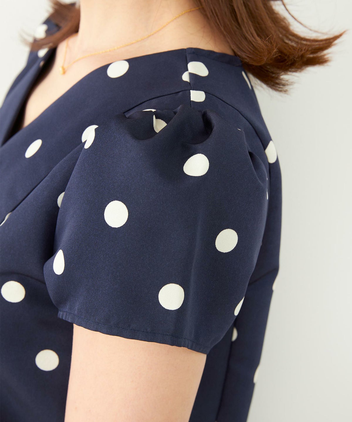 新色追加手洗い可日本製半袖プチ袖袖山ギャザーペプラム無地ドットフレア光沢感春夏秋口