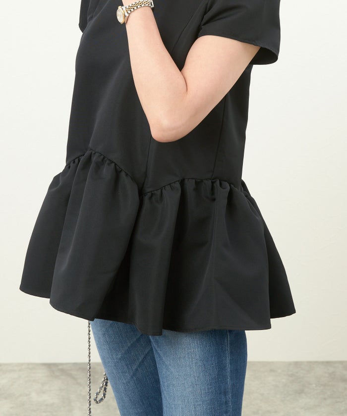 新色追加 手洗い可 日本製 大人カジュアル プチ袖 袖山ギャザー ペプラム 無地 ドット 光沢感 春 夏 秋口 ジョイントスペース プリンセスカットV衿ギャザー袖ブラウス Liala×PG