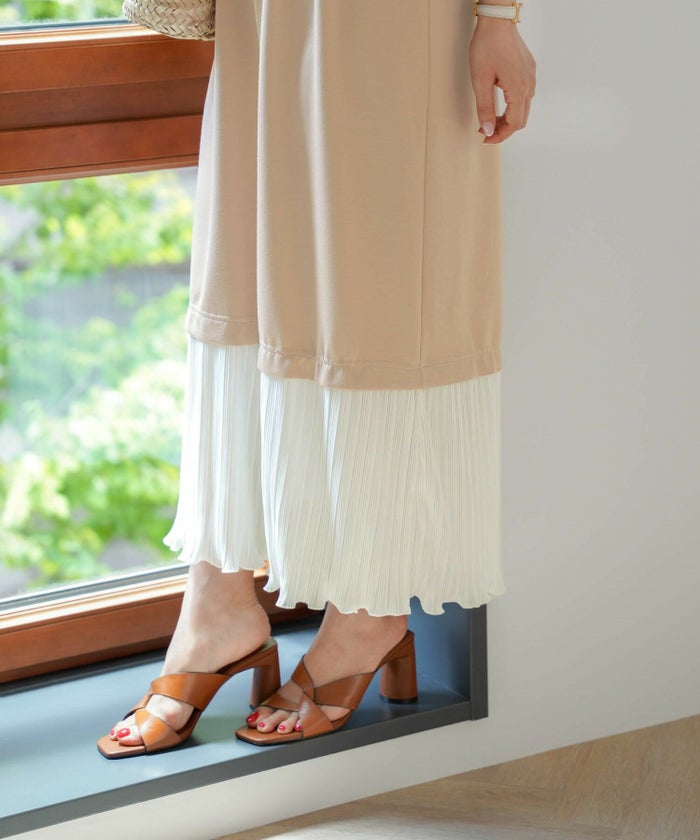 レディース/ワンピース/マキシ/プリーツ/異素材ドッキング/Vネック/半袖/フリルスリーブ/タック/ベージュ/ネイビー/夏/バイカラー/リラックスウェア/ルームウェア/ワンマイルウェア