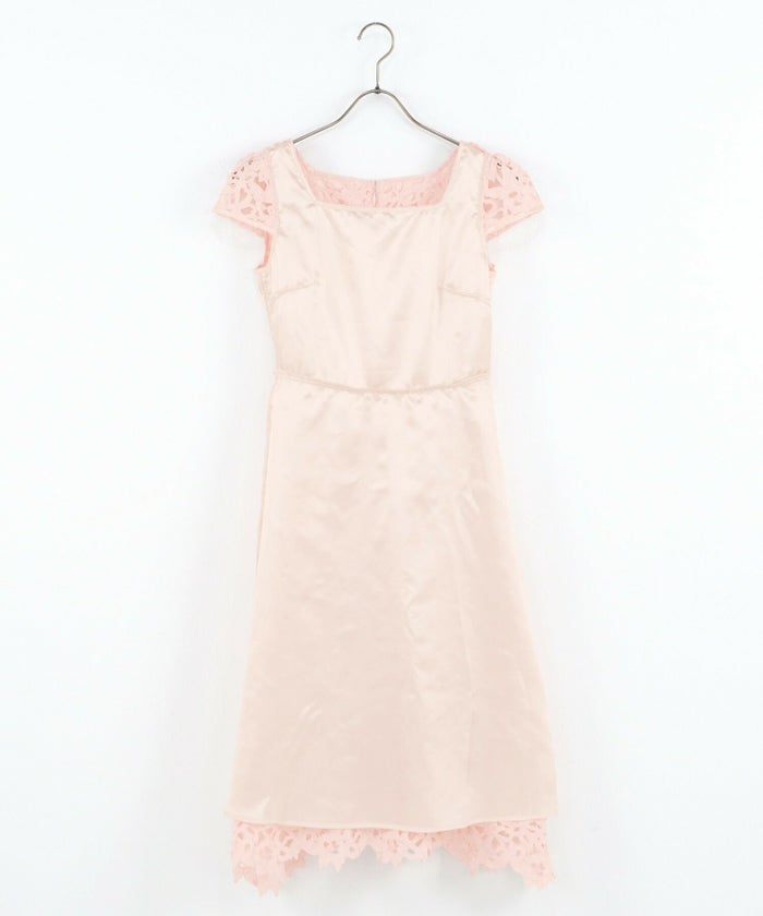 レディース/ワンピース/ドレス/総レース/スカラップ/上品/華やか/フェミニン/スクエアネック/ファスナー/膝下/S/M/花柄レース/花柄/フォーマル/お呼ばれ/ケミカルレース/エレガント/立体/華やか/涼やか/パステル/ホワイト/ピンク/サックス/フレンチスリーブ/フレア