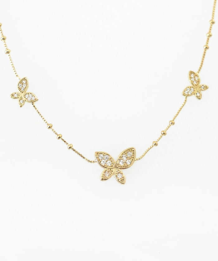 小物/アクセサリー/ジュエリー/ネックレス/グッズ/モチーフ/蝶々/バタフライ/ゴールド/チェーン/ドットチェーン/サテライトチェーン/パール/上品/エレガント/綺麗