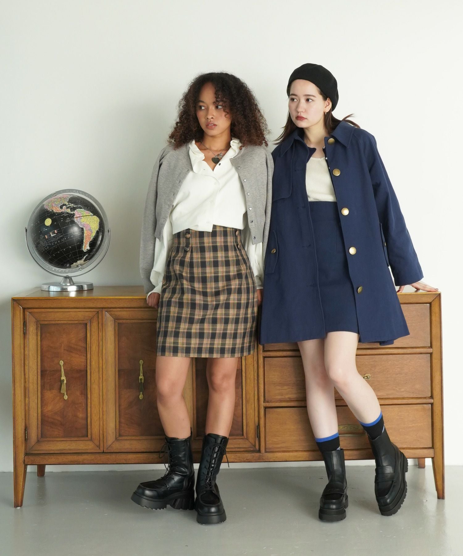 限定Price！SALE フロントボタン ミニスカート TINA：JOJUN 全3色