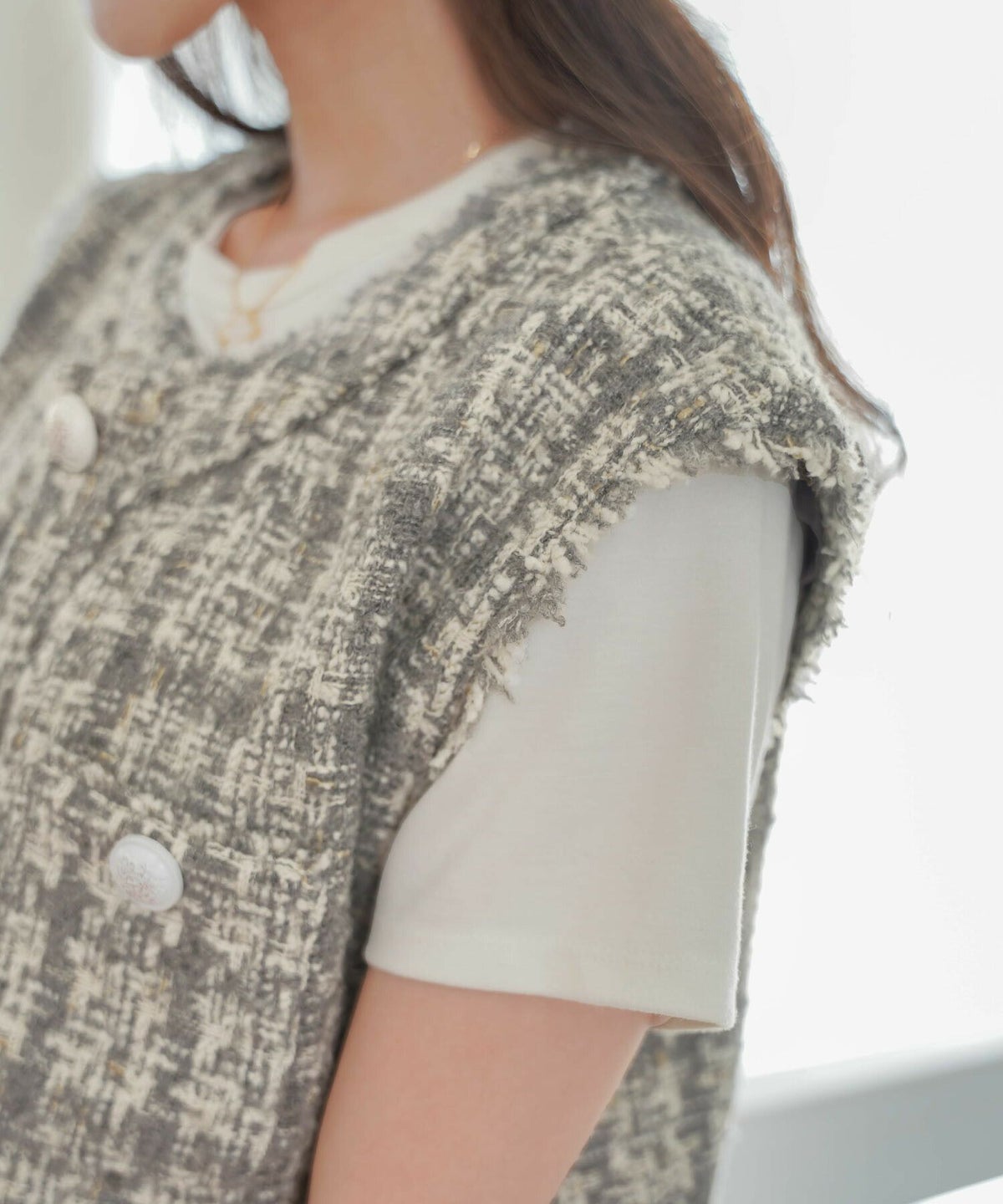 レディース/アウター/ジャケット/ジレ/ツイード/2WAY/フリンジ/ポケット/エンブレムボタン/ファスナー/グレー/ベージュ/長袖/上品/エレガント/秋/冬/