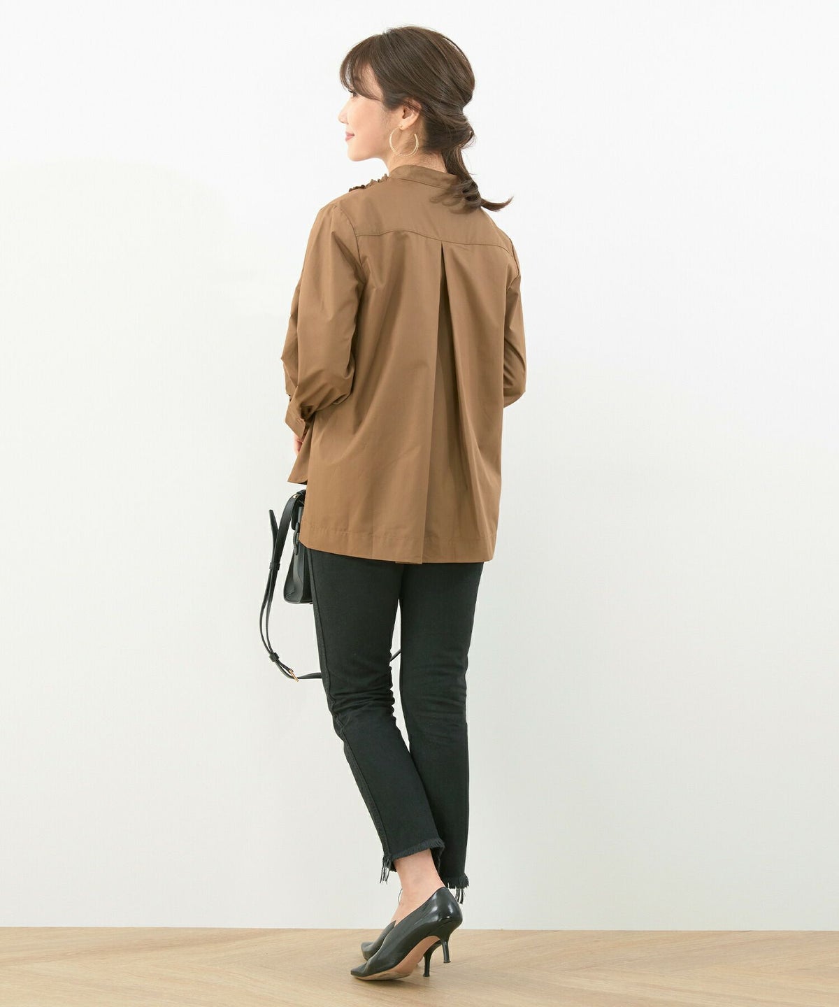 手洗い可/フリル/イレヘム/ラウンドカット/袖口ロールアップ/秋口/上品/S/M