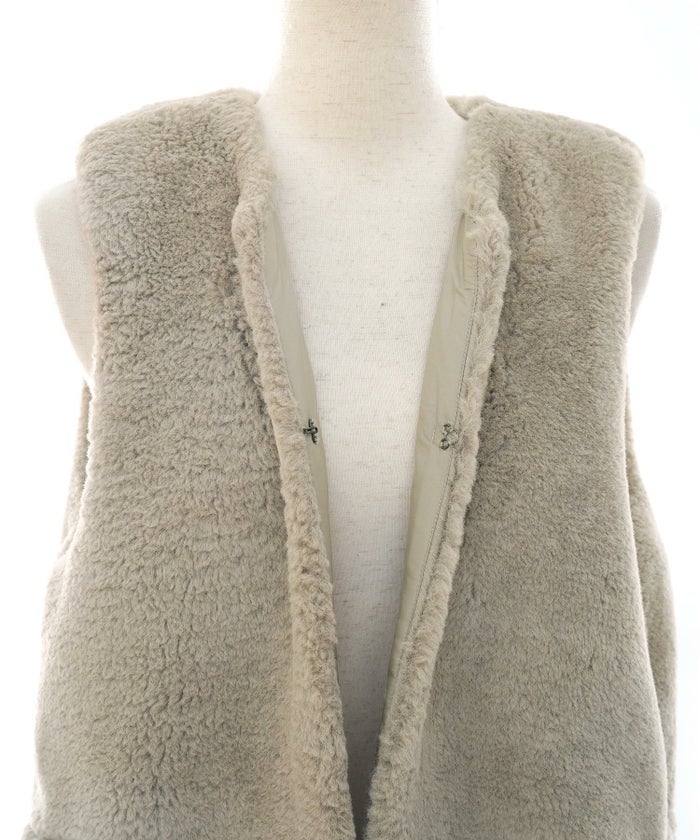 トップス/アウター/ベスト/ジレ/フェイクファー/エコファー/白/ベージュ/秋冬