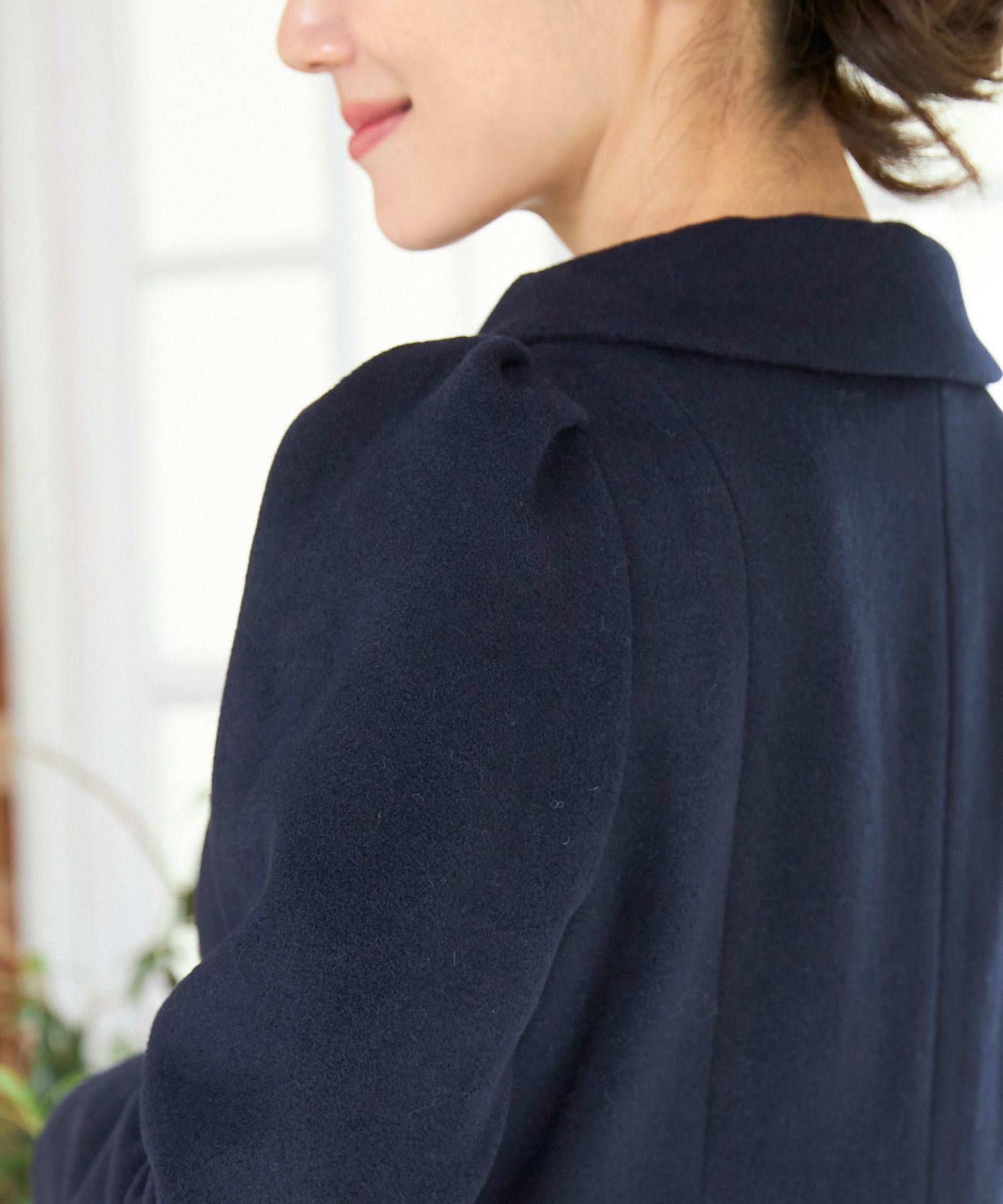 OUTLET-SALE フラットカラー プリンセスカット コート Liala×PG 全2色