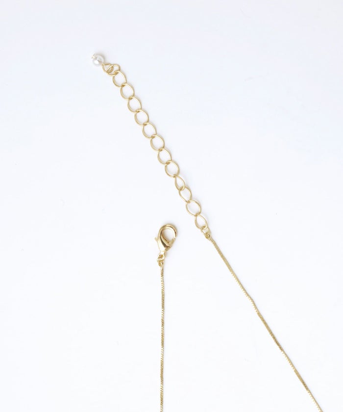 アクセサリー/ネックレス/ゴールド/パール/フラワー/花/モチーフ/揺れる/ビジュー/春夏秋冬