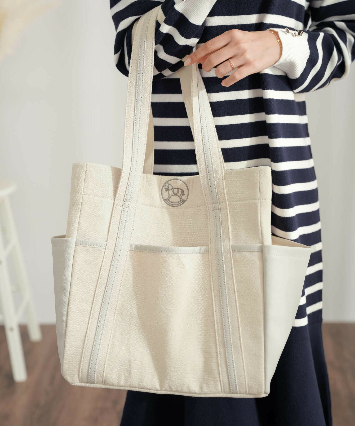 木馬モチーフ 刺繍 マザーズ トートバッグ le reve vaniller 全4色