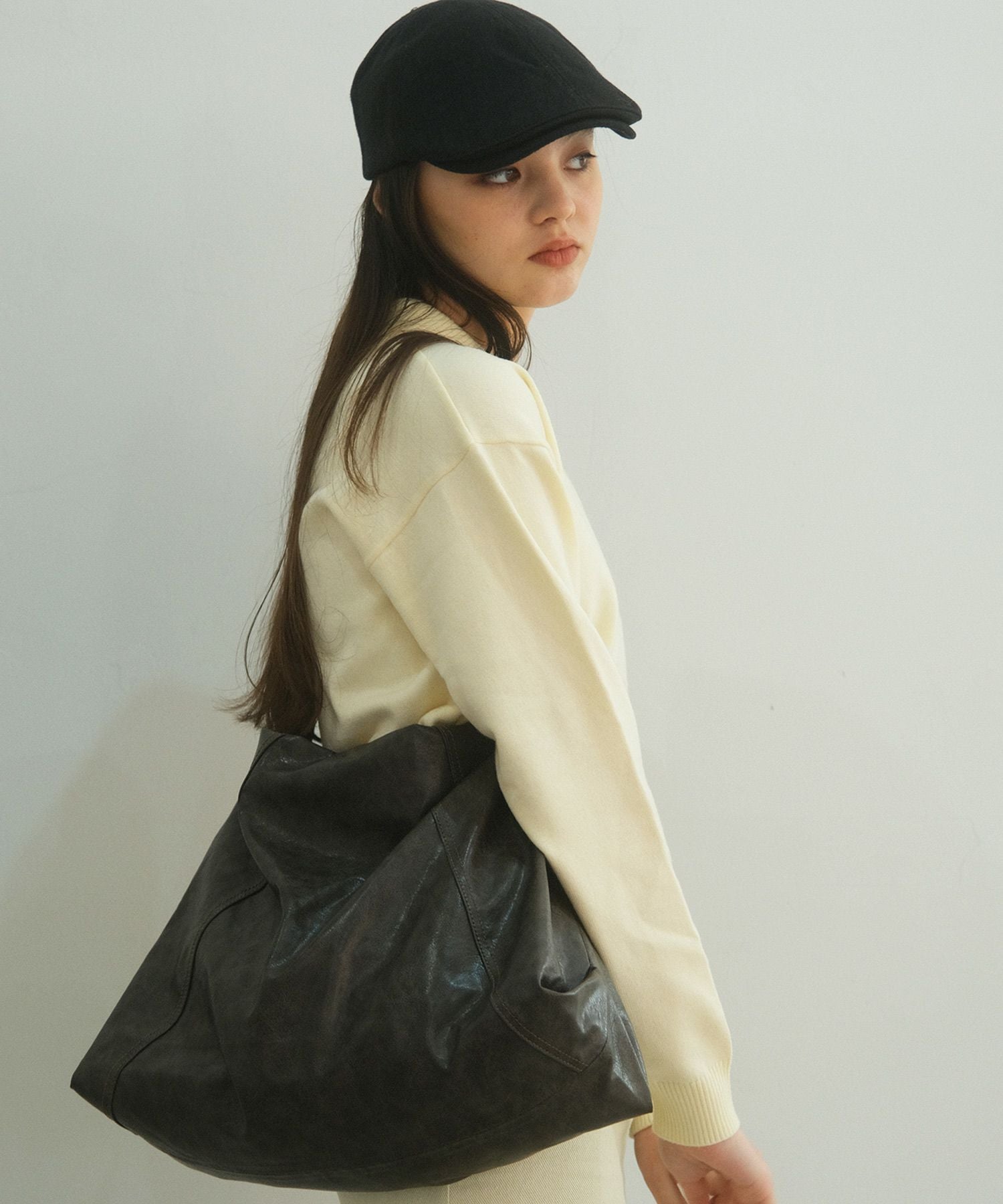 新品 バックル バッグ 大容量 ショルダー ブラウンTINA:JOJUN TINA：JOJUN（ティーナジョジュン） ショルダーバッグ バッグ バックル