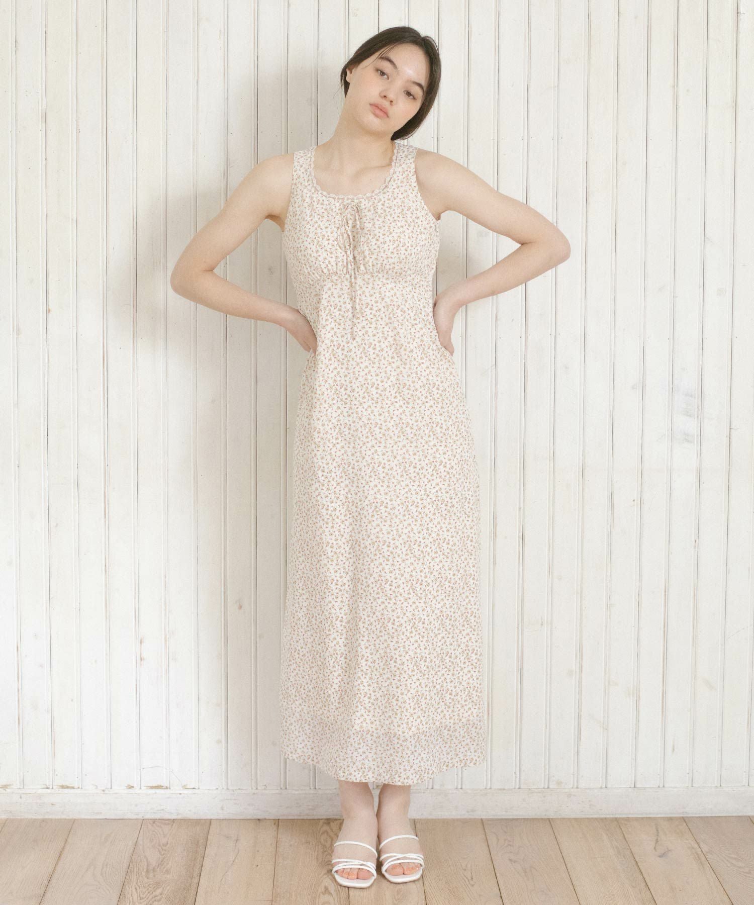 小花柄 ノースリーブロング丈ワンピース