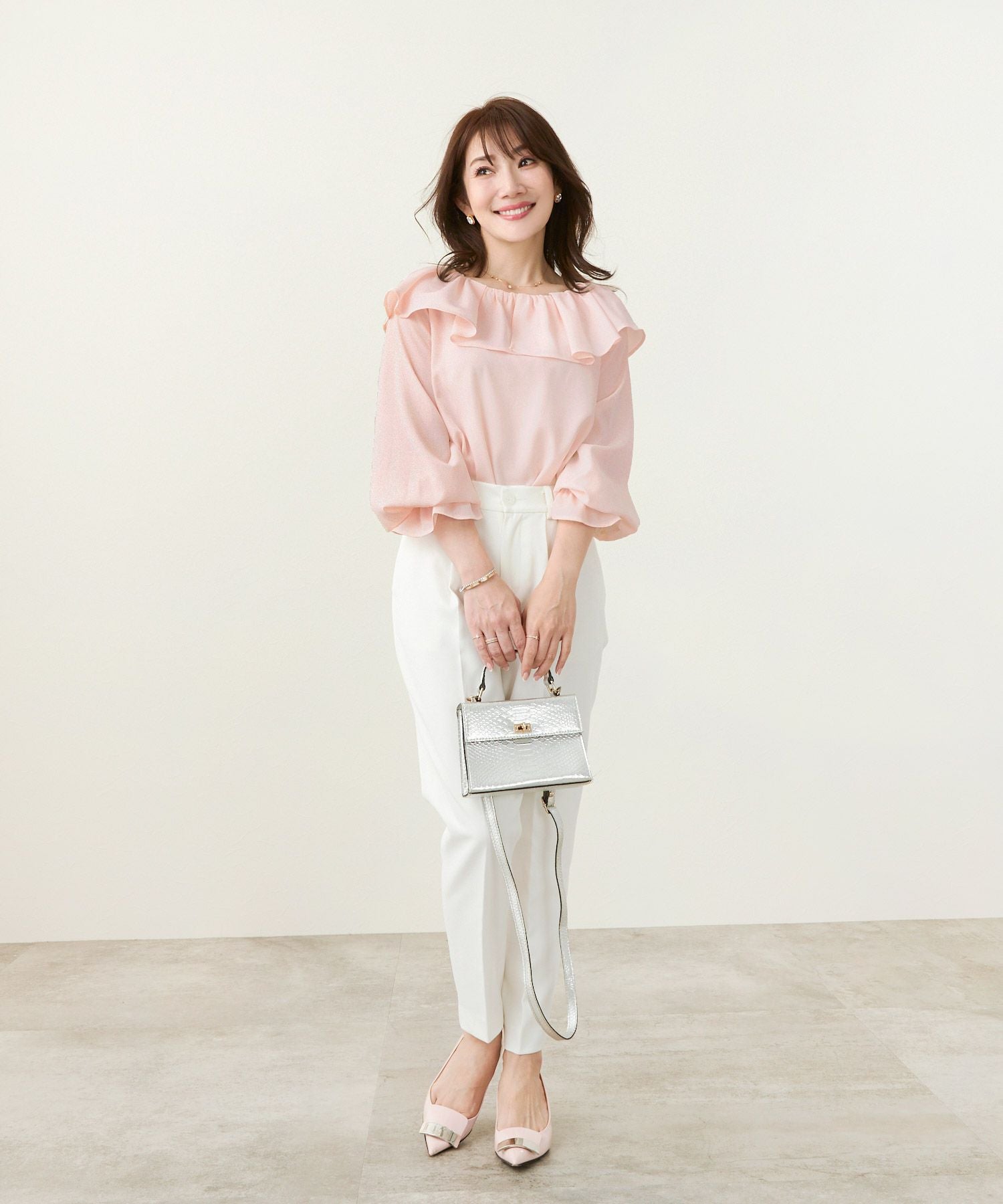 ネストローブ　フリル襟ブラウス　　L フリルのブラウス** | 岡山店 | nest Robe Shop Blog | nest Robe