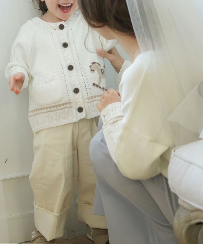 レディース/子供/カーディガン/ケーブル/木馬/ジャガード/長袖/親子リンク/親子コーデ/おそろい/キッズ/ホワイト/チャコール/Vネック/前あき/配色/バックデザイン/春/秋/冬/羽織