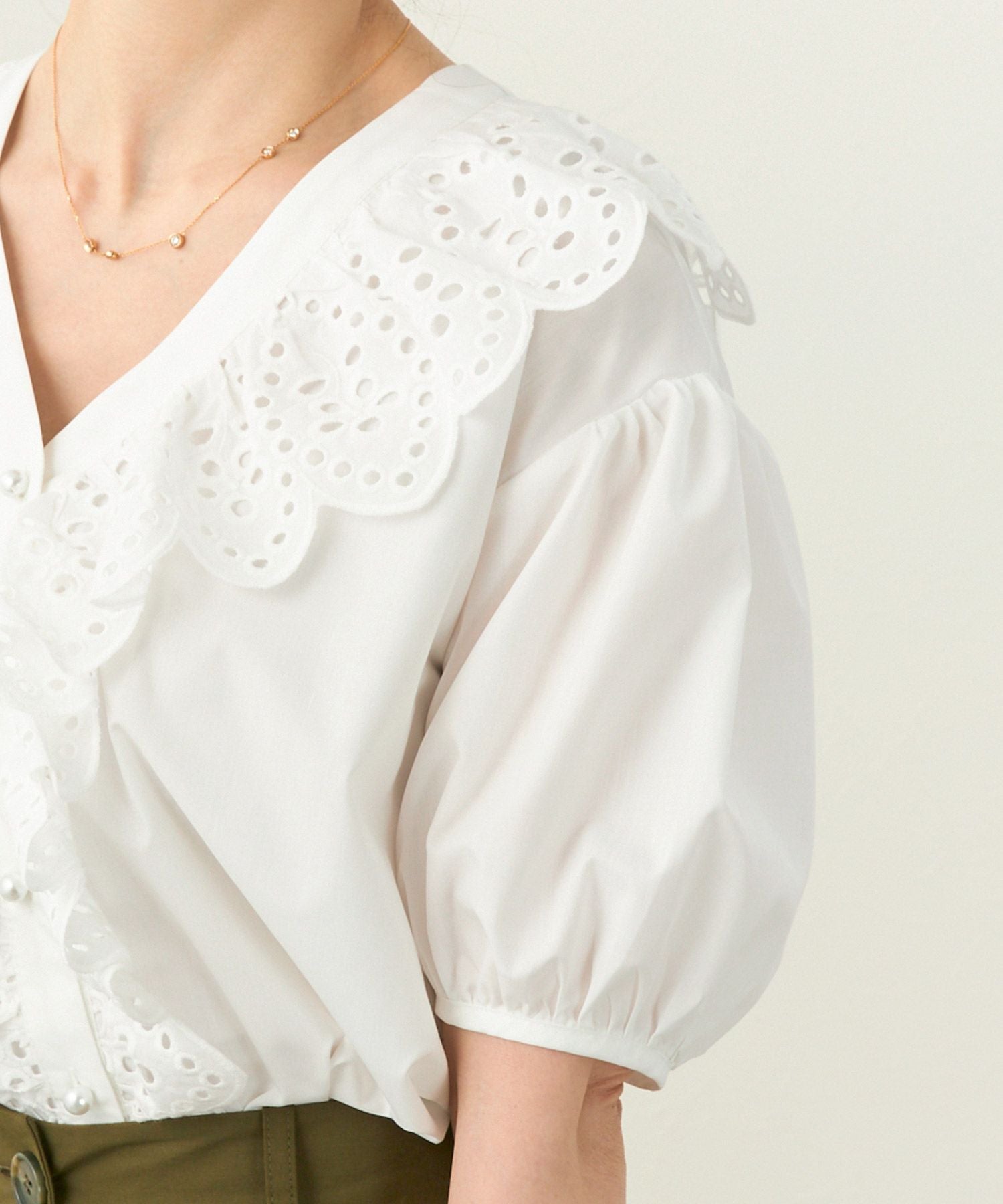OUTLET-SALE コットンレース フリル Vネック ブラウス Liala×PG 全3色