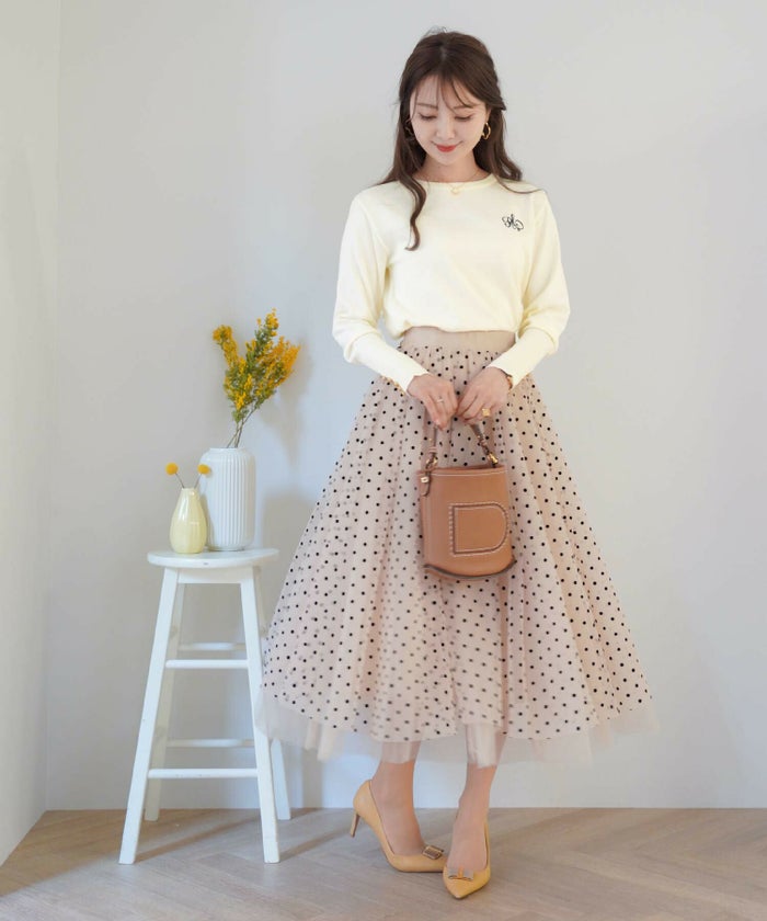 レディース/トップス/ニット/アイスカラー/淡い/ディズニー/アンティーク調/ゴールド/長袖/長リブ/クルーネック/アイボリー/ピンク/サックス/グレー/刺繍/オリジナル/ロゴ/春/秋/冬/デイリー/お出かけ/シンプル/日常/着やすい