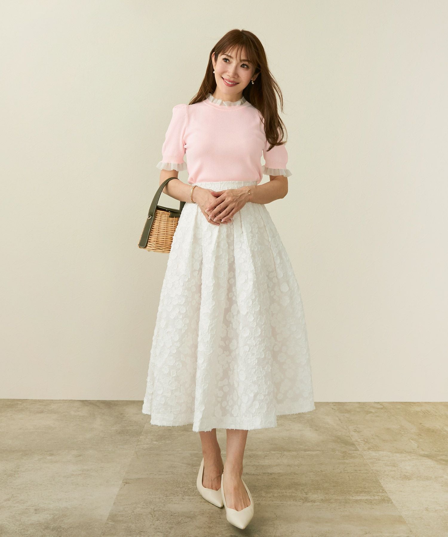 【美品】ジプソフィア　透かし編みコットンニット　ライトピンク　春服　フリル袖 ピンクコーデ ふわふわ ニット オフショルダー 透かし編み セーター