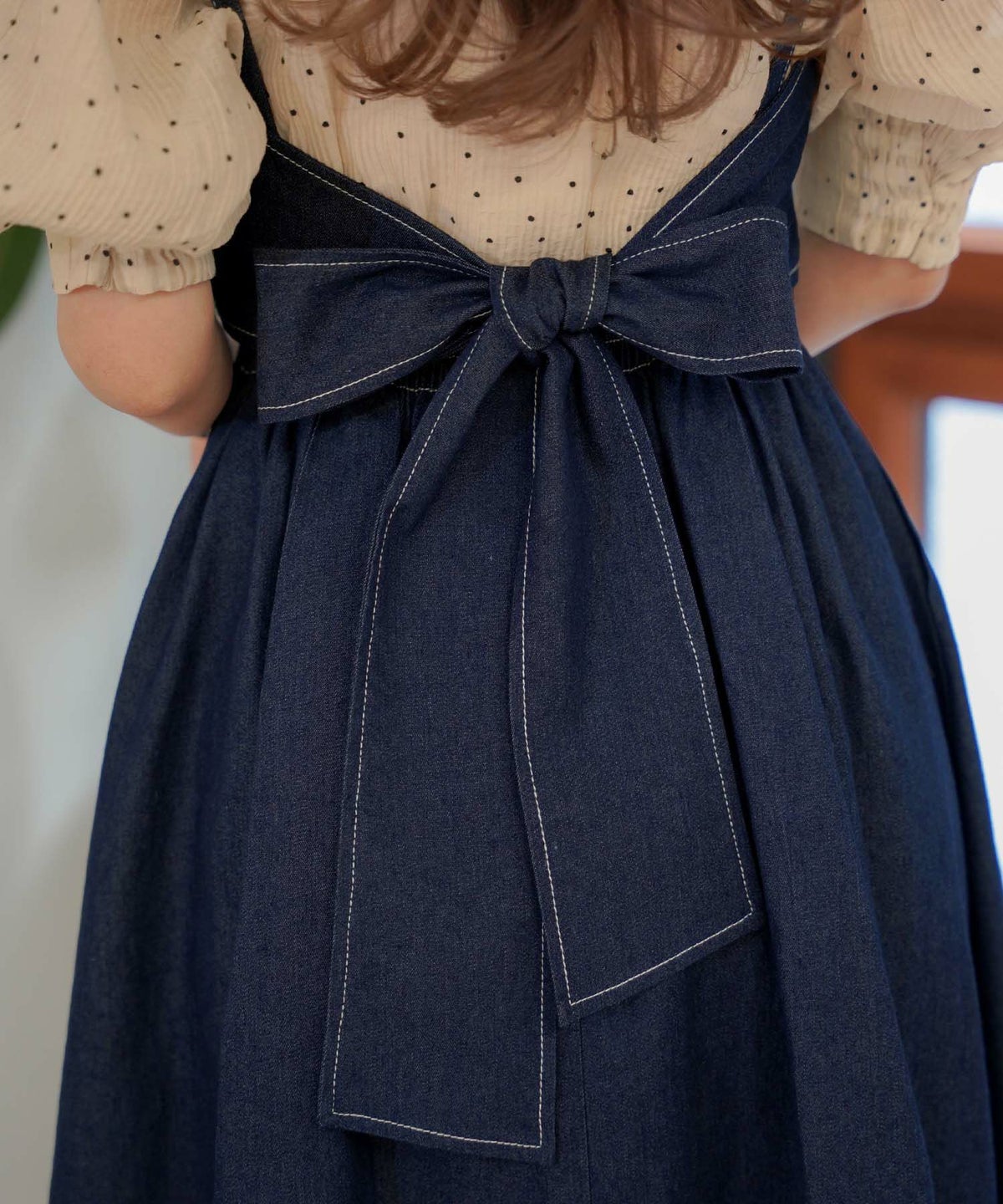 レディース/ワンピース/キャミワンピ/ジャンパースカート/レイヤード/ステッチ/パール/リボン/茶/黒/ブラウン/ブラック/クラシカル/大人可愛い/デニム