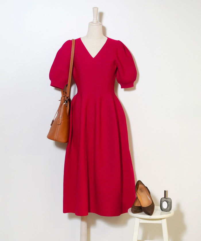 手洗い可/日本製/Vネック/ふんわり/ミモレ丈/袖山ギャザー/パフ袖/大人可愛い/上品/きれいめ/シンプル/リラックス/美ライン