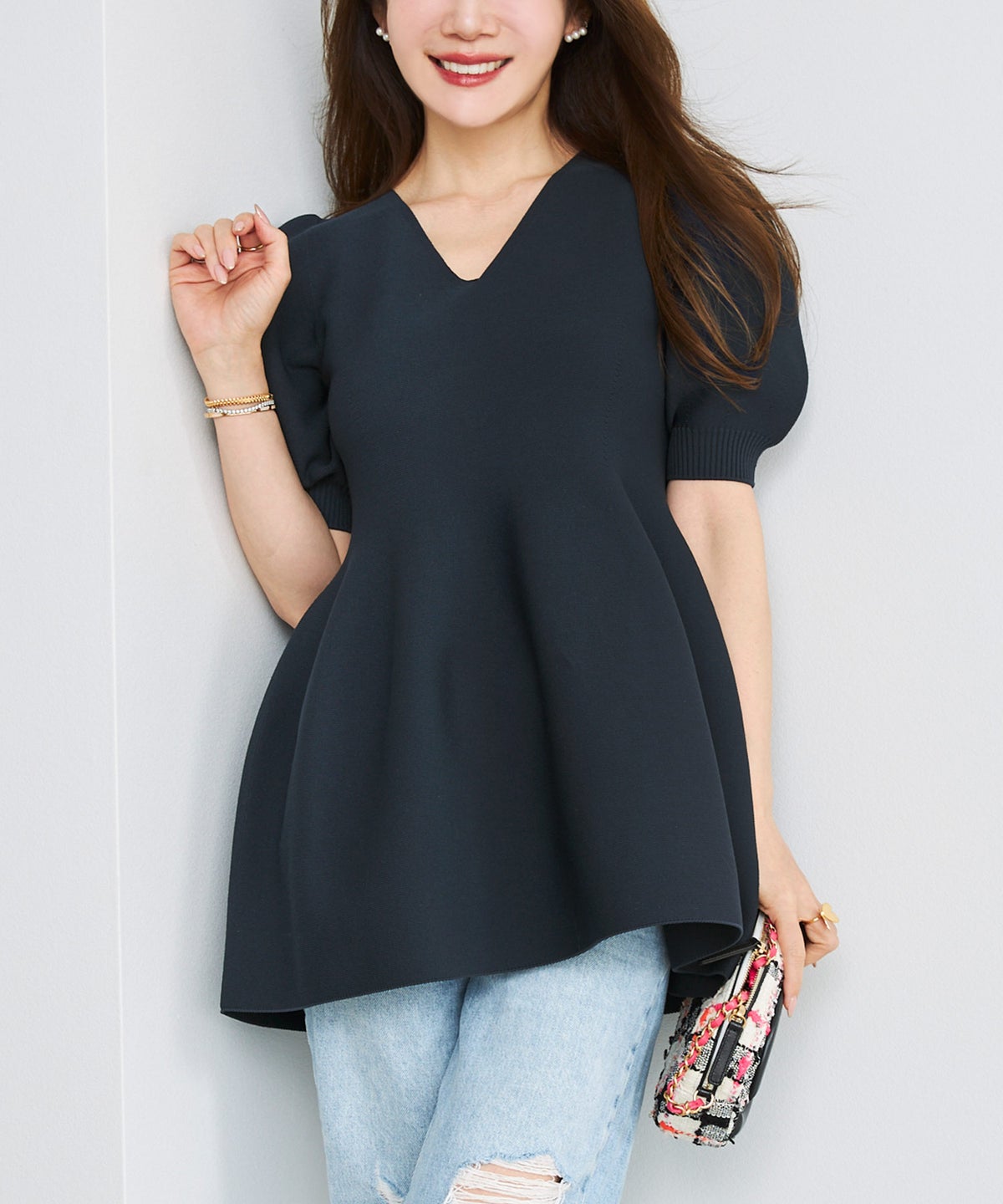 手洗い可/日本製/Vネック/ふんわり/チュニック/袖山ギャザー/パフ袖/大人可愛い/上品/きれいめ/シンプル/リラックス/体型カバー/美ライン/フレア