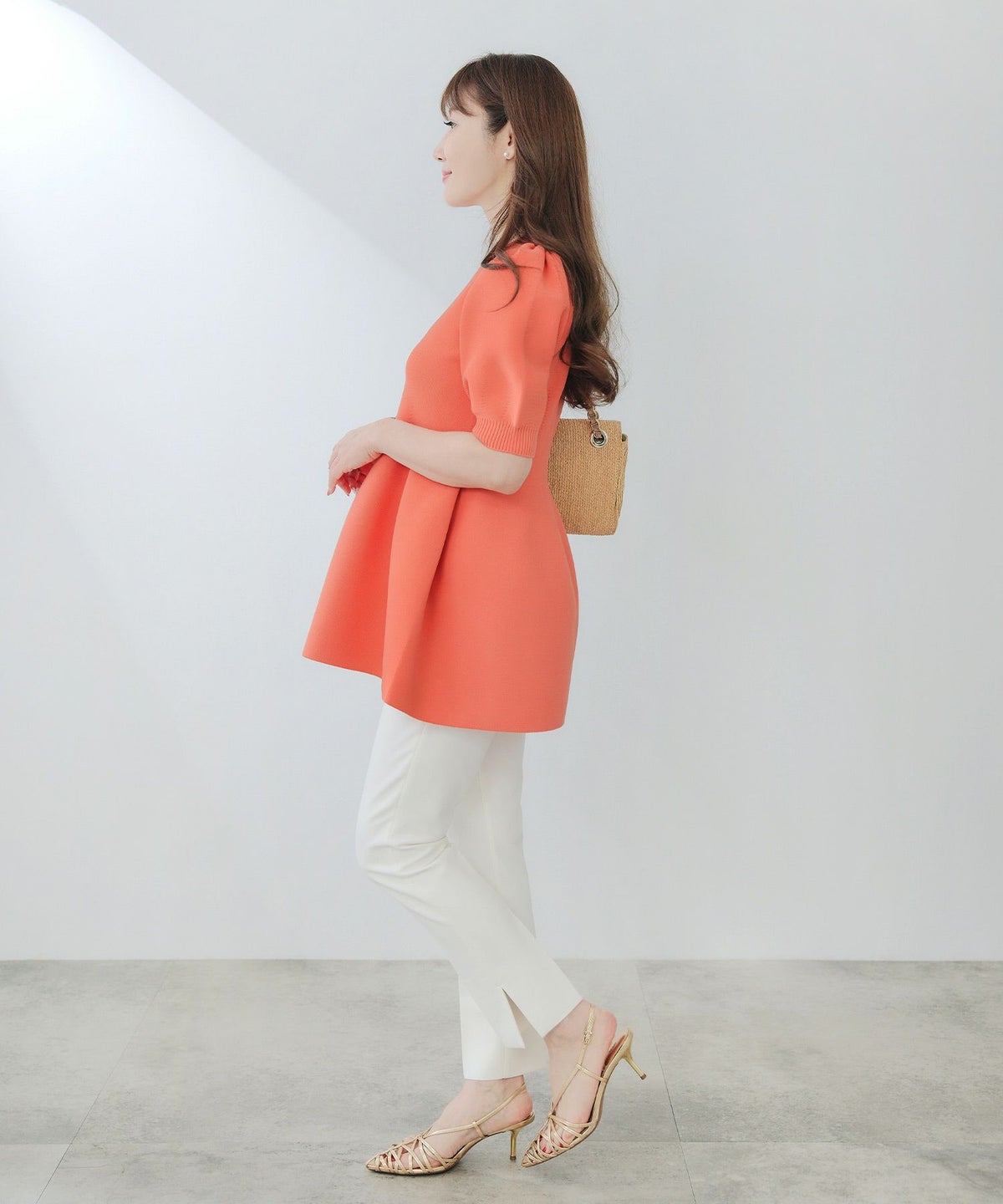 手洗い可/日本製/Vネック/ふんわり/チュニック/袖山ギャザー/パフ袖/大人可愛い/上品/きれいめ/シンプル/リラックス/体型カバー/美ライン/フレア