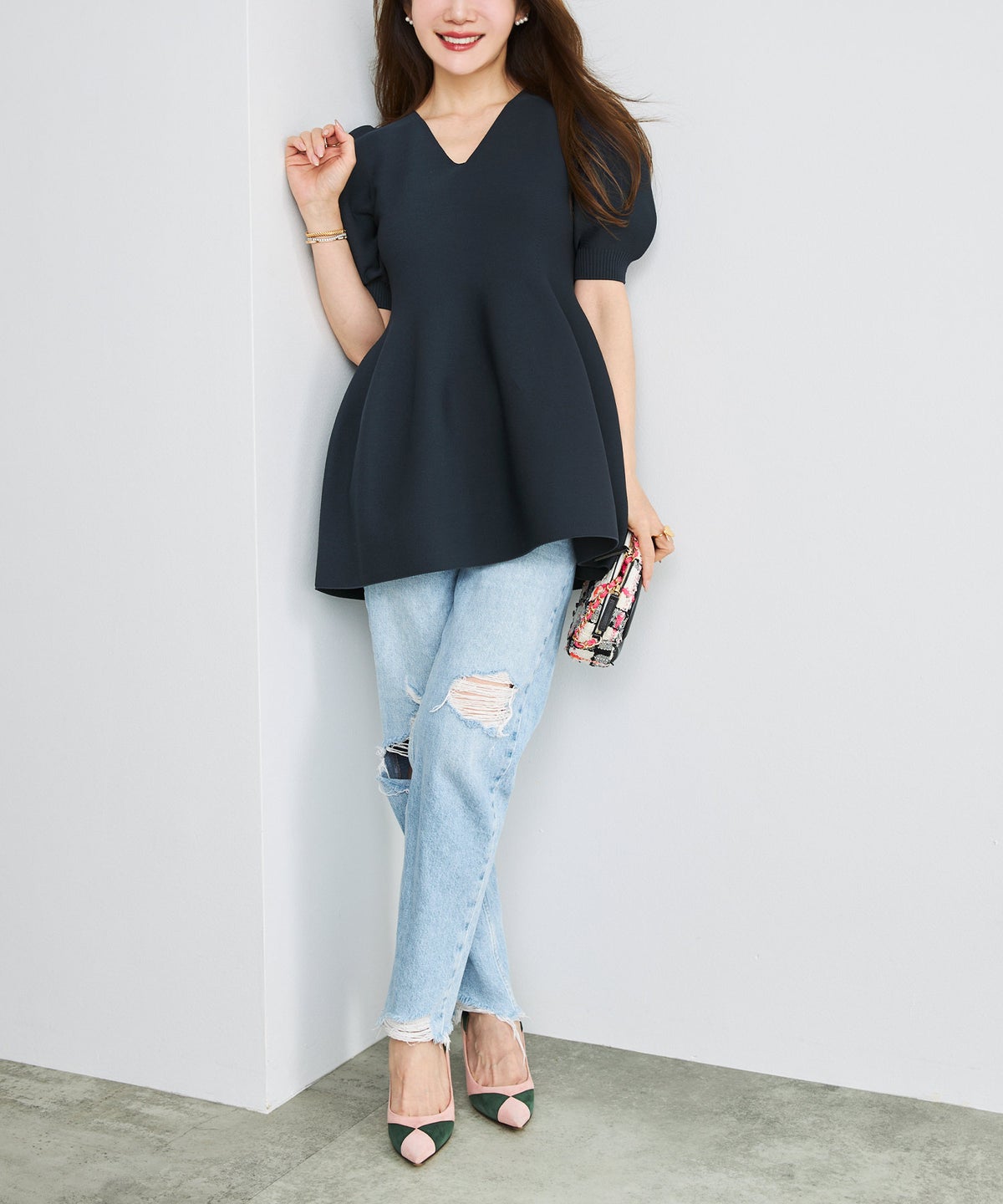 手洗い可/日本製/Vネック/ふんわり/チュニック/袖山ギャザー/パフ袖/大人可愛い/上品/きれいめ/シンプル/リラックス/体型カバー/美ライン/フレア