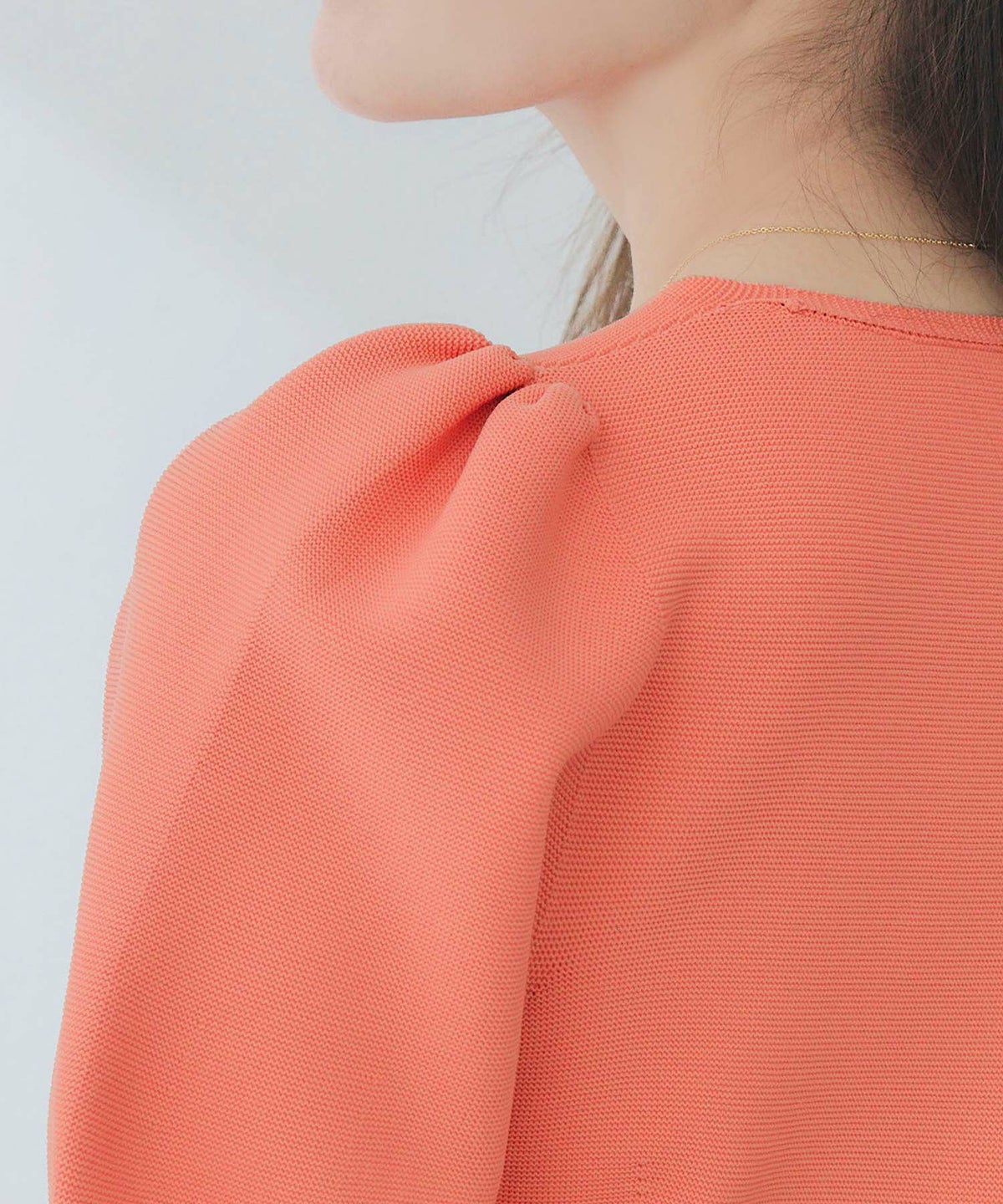 手洗い可/日本製/Vネック/ふんわり/チュニック/袖山ギャザー/パフ袖/大人可愛い/上品/きれいめ/シンプル/リラックス/体型カバー/美ライン/フレア