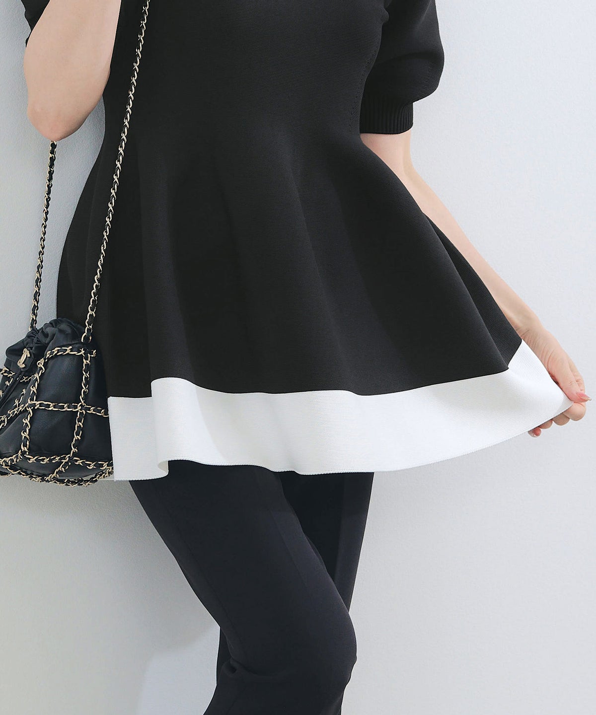 手洗い可/日本製/Vネック/ふんわり/チュニック/袖山ギャザー/パフ袖/大人可愛い/上品/きれいめ/シンプル/リラックス/体型カバー/美ライン/フレア