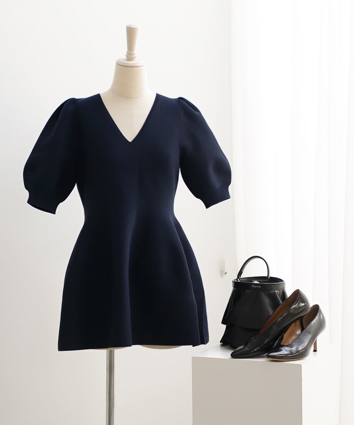 手洗い可/日本製/Vネック/ふんわり/チュニック/袖山ギャザー/パフ袖/大人可愛い/上品/きれいめ/シンプル/リラックス/体型カバー/美ライン/フレア