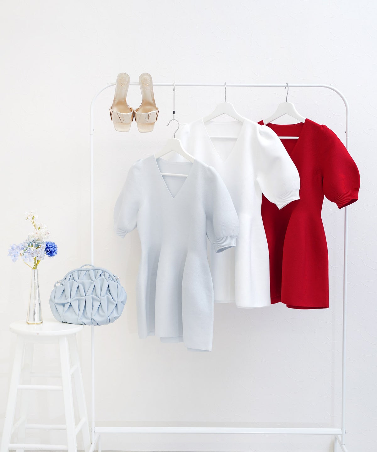 手洗い可/日本製/Vネック/ふんわり/チュニック/袖山ギャザー/パフ袖/大人可愛い/上品/きれいめ/シンプル/リラックス/体型カバー/美ライン/フレア