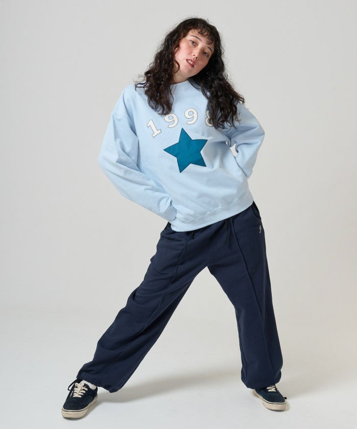 トップス/ユニセックス/スウェット/ロゴ入り