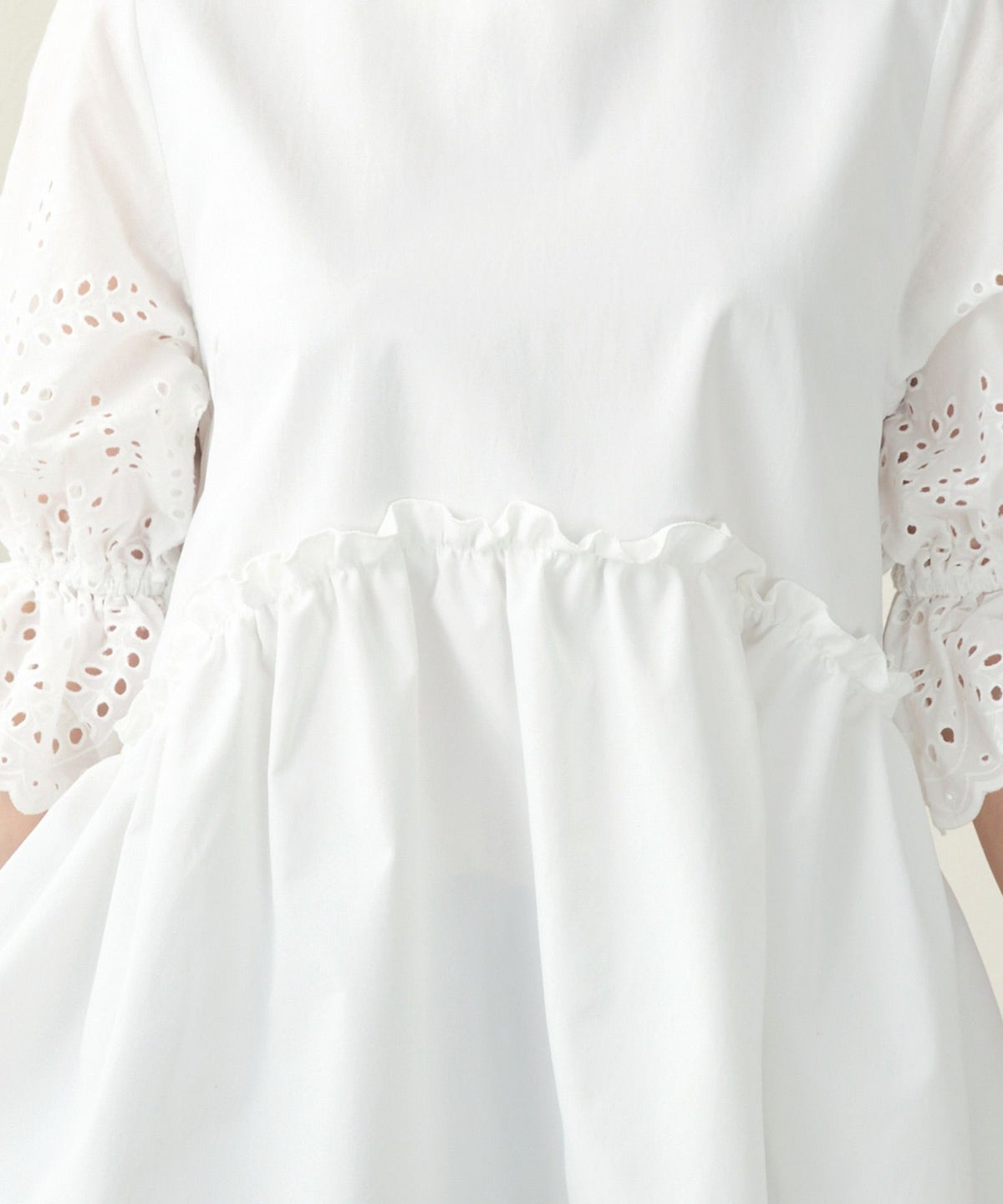 手洗い可/6分袖/イレヘム/ペプラム/カットワークレース/コットンレース/スカラップレース/袖口ゴム/異素材/レース/フェミニン/大人可愛い