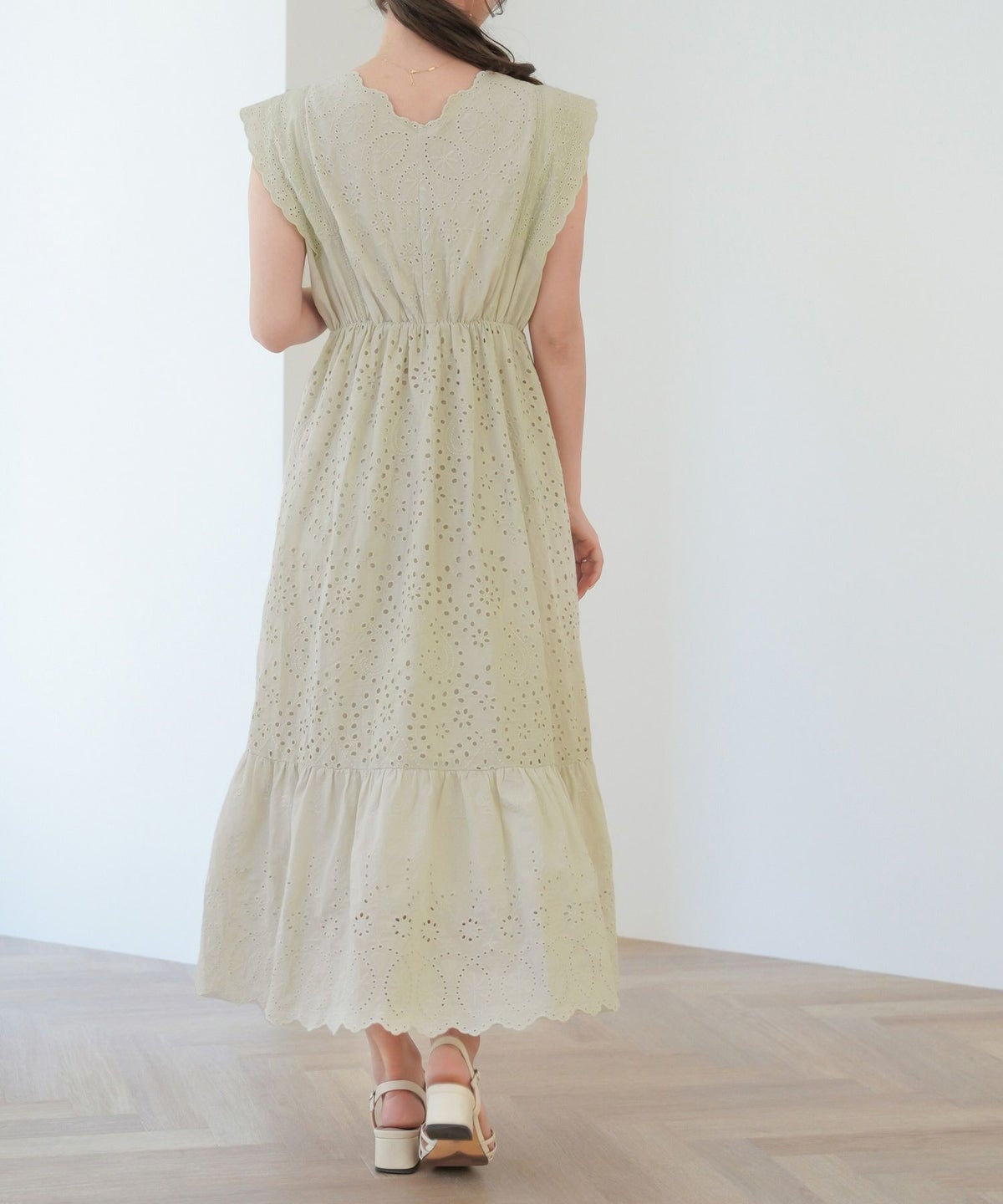 レディース/ワンピース/コットン/スカラップ/レース/梯子レース/ノースリーブ/夏/サマー/お出かけ/カジュアル/エレガント/フリル/バケーション/海/プール/ラベンダー/ホワイト/レモンクリーム/グレイッシュミント/ピンク/サックス/旅行/推し活