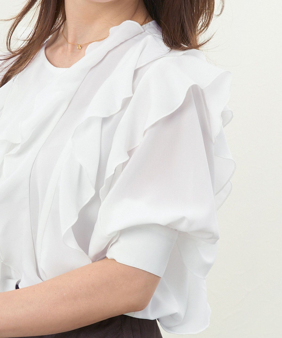 手洗い可/袖口カフス/くるみ釦/シアー感/背涙開き/釦ループ/大人可愛い/フェミニン/大人フェミニン/