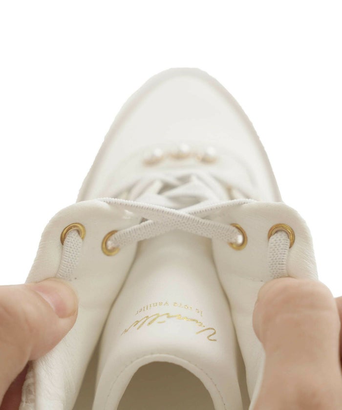 レディース/スニーカー/靴/シューズ/運動会/散策/散歩/山/海/通気性/結ばない/ほどけない/低反発/ロゴ/ハート/配色/バイカラー/モカ/グレー/ブラック/通勤/オールシーズン/夏/お出かけ/サマー/リゾート/旅行/リボン