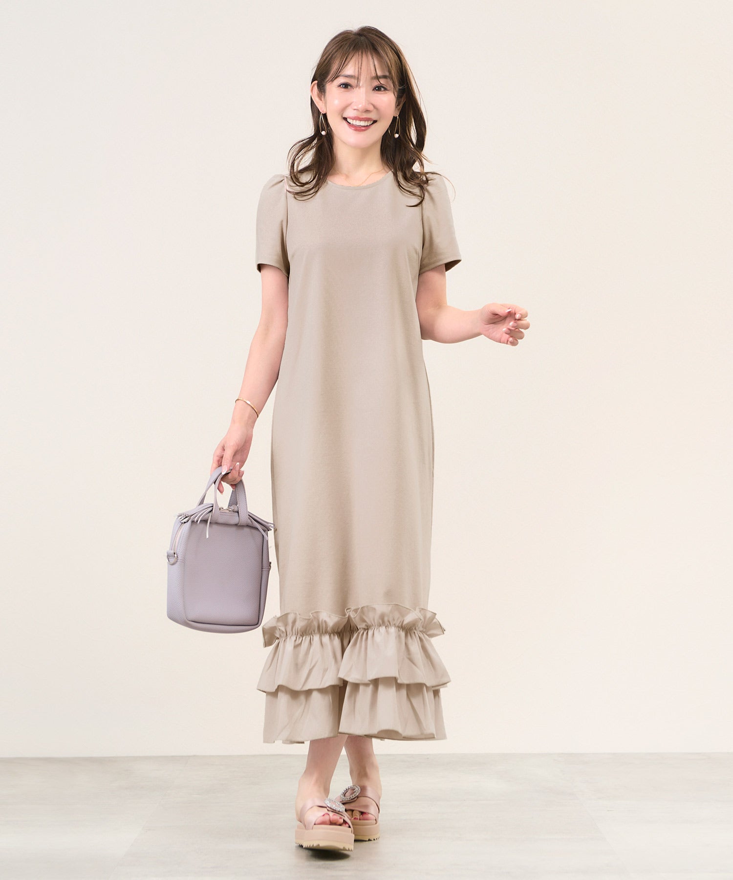 ドゥロワー フリルカットソー　ベージュ ドゥー ベル Doux Belle 夏新作 フリル カットソー レディース 半袖