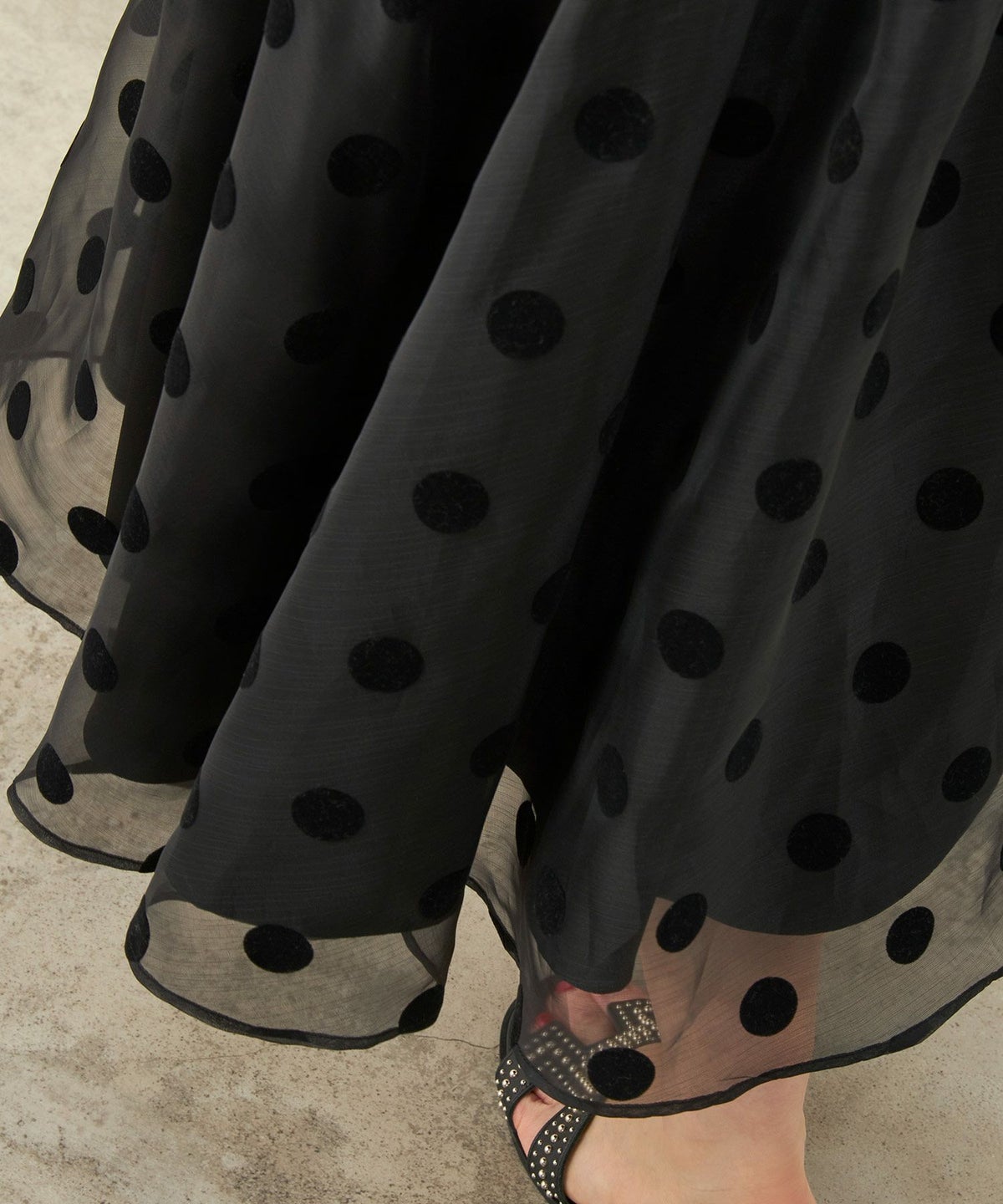 ドット/水玉/フロッキー/切り替え/透け感/フレア/ホック&ファスナー/バックウエストゴム/大人可愛い
