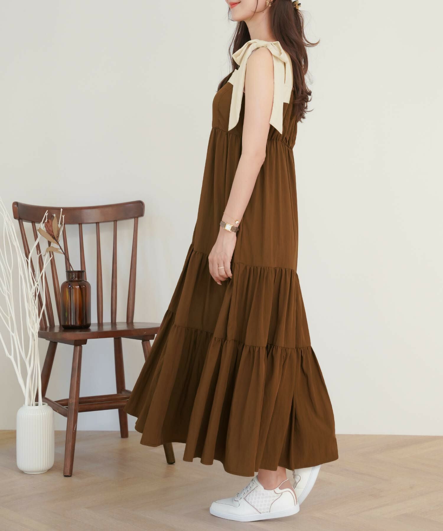 配色 肩リボン ティアード キャミ ワンピース｜30代、休日、デートに