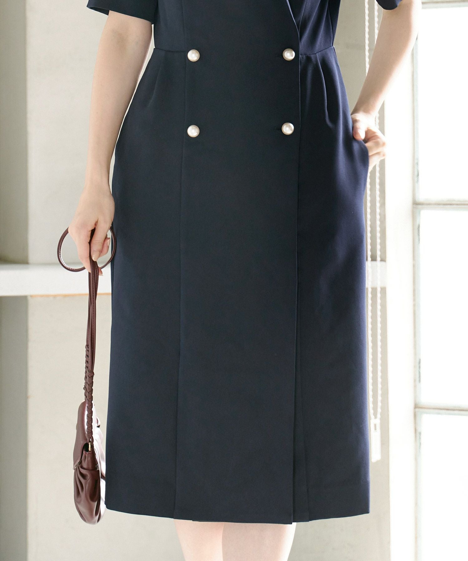 OUTLET-SALE テーラードカラー パールボタン ワンピース Liala×PG 全2