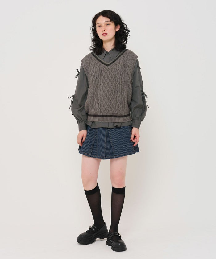 シャツ/リボン/エンブレム付き/ホワイト/クリームイエロー/チャコール