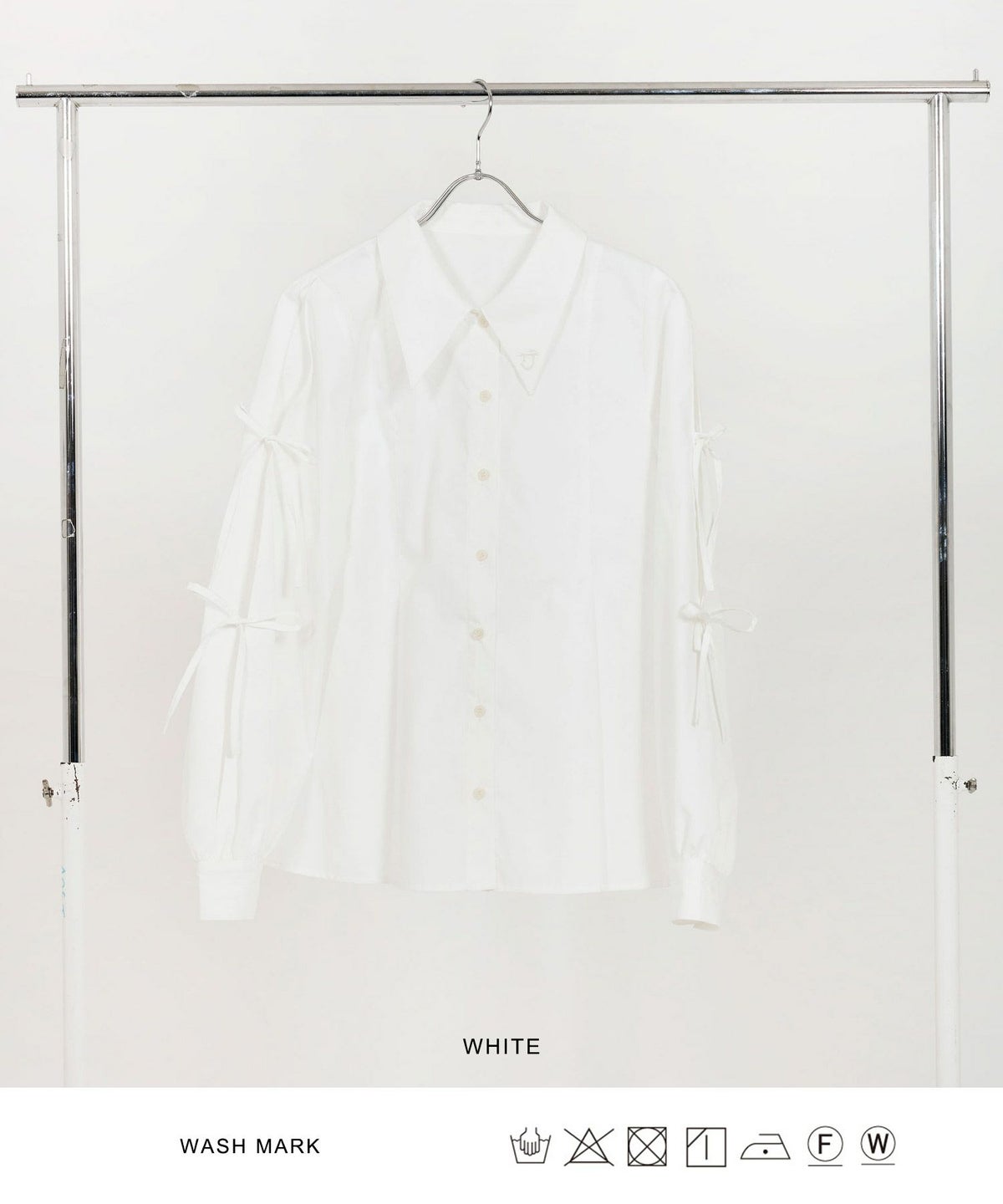 シャツ/リボン/エンブレム付き/ホワイト/クリームイエロー/チャコール